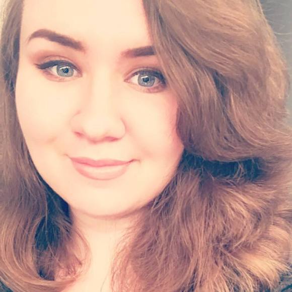 Meet your Posher, Julia - Picture 1 of 1